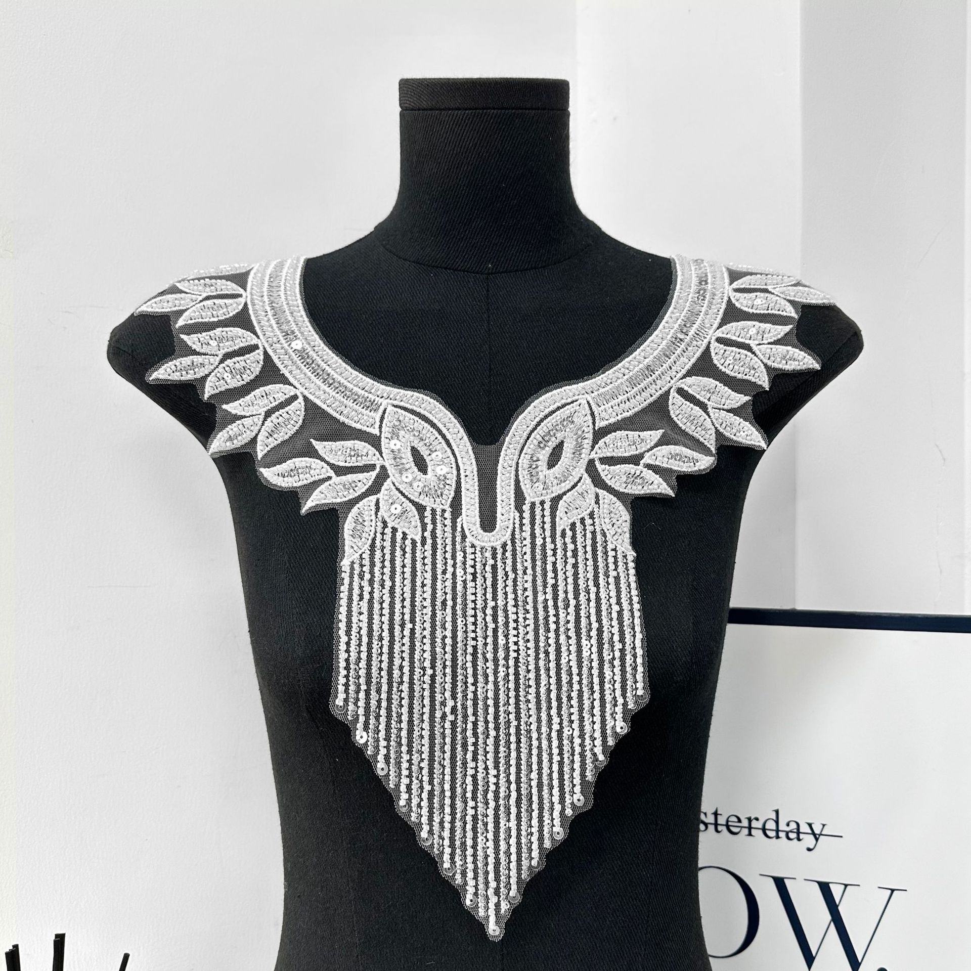Exquisito cuello dorado, pegatinas decorativas, bordados con lentejuelas, vestidos artesanales, vestidos, zapatos y sombreros, accesorios de bricolaje