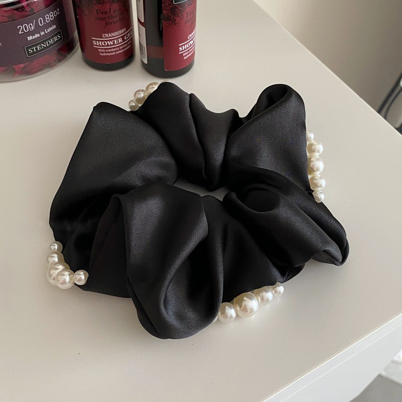 Scrunchie elegante con perle per donna accessorio capelli stile_voghion.com