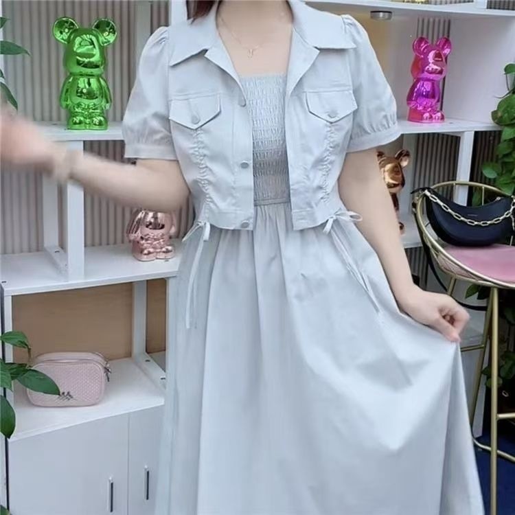 Bộ váy hai mảnh mùa hè gồm áo treo và váy ngắn tay phong cách casual — Hai mảnh màu xanh nước chi tiết 21
