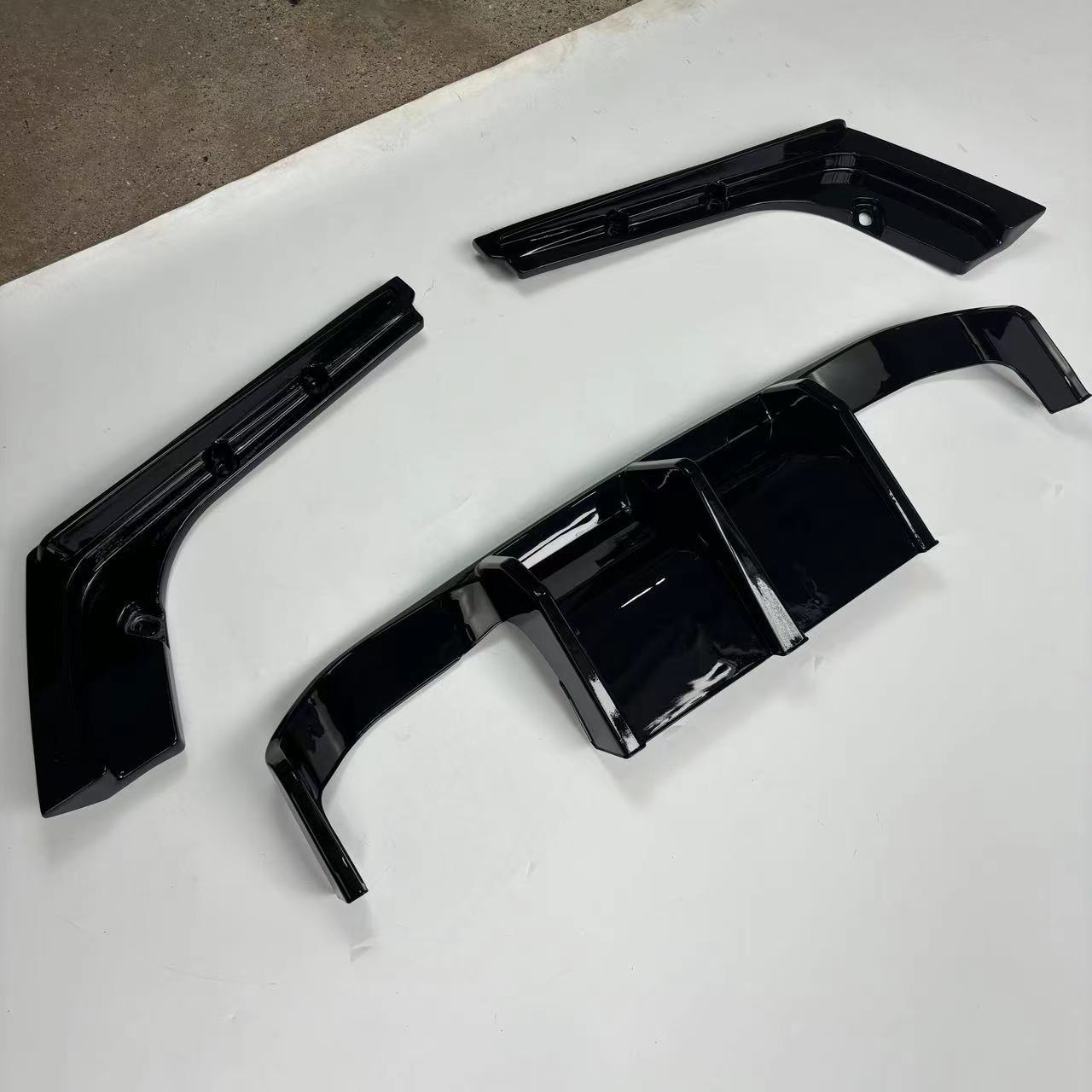 Suitable for Bmw 3 Series F30 Modified to M3 Rear Lip with Lights or Without Lights Rear Diffuser Modification Body Kit