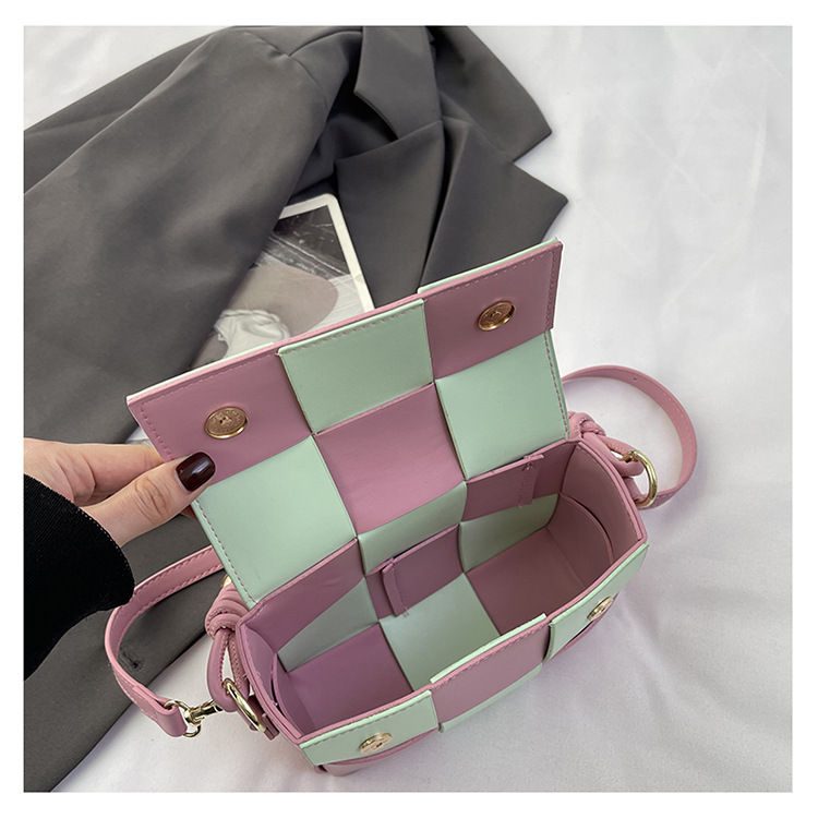 Women's Medium Pu Leather Color Block Vintage Style Magnetic Buckle Handbag display picture 15