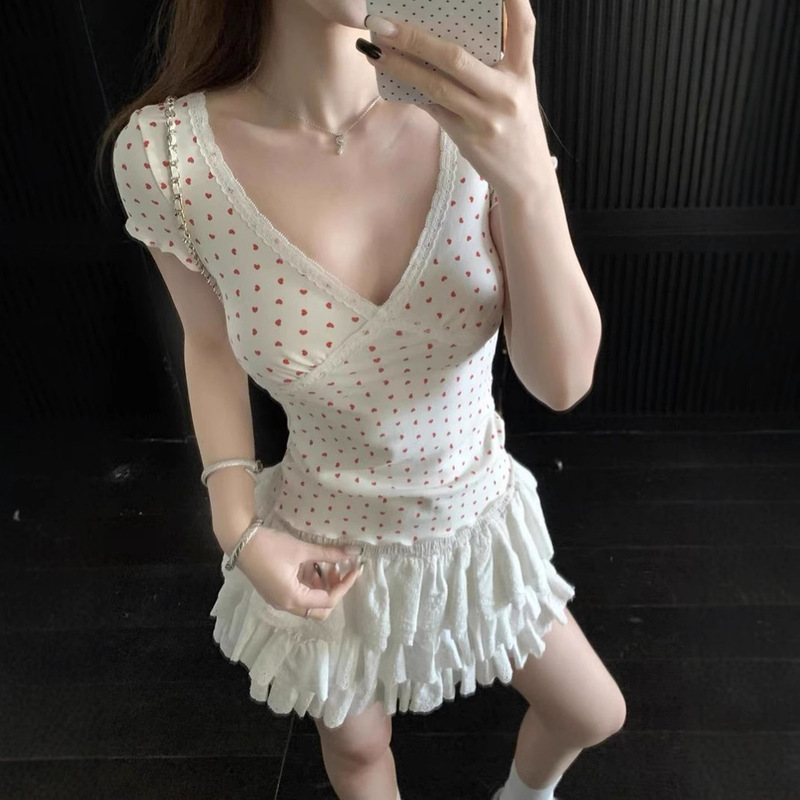 Love Printed Short-sleeved Lace T-shirt Women's Summer New V-neck Slim-fit Slimming Simple Sweet Spice Girl Short Top