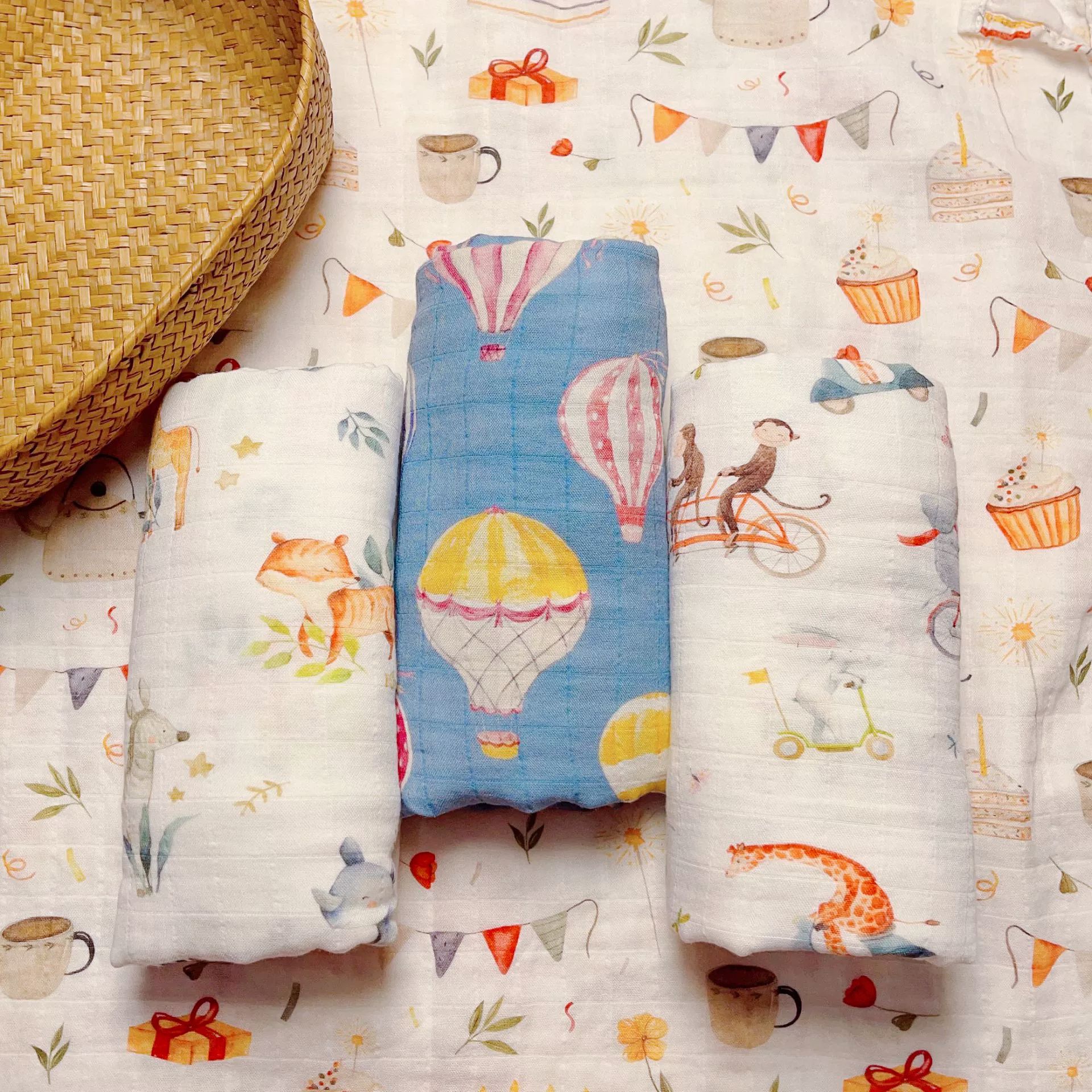 Baby gauze blanket quilt newborn bamboo cotton towel bath towel double-layer yarn newborn supplies baby swaddling towel