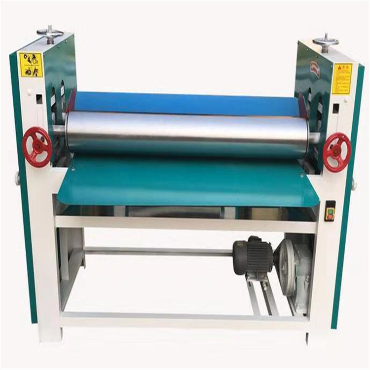 Máquina de rodadura de pegamento de carpintería con superficie cóncava y convexa de placa de puerta unilateral y doble cara recubrimiento automático de pegamento de cabeza de recubrimiento de pegamento de transmisión frontal y trasera