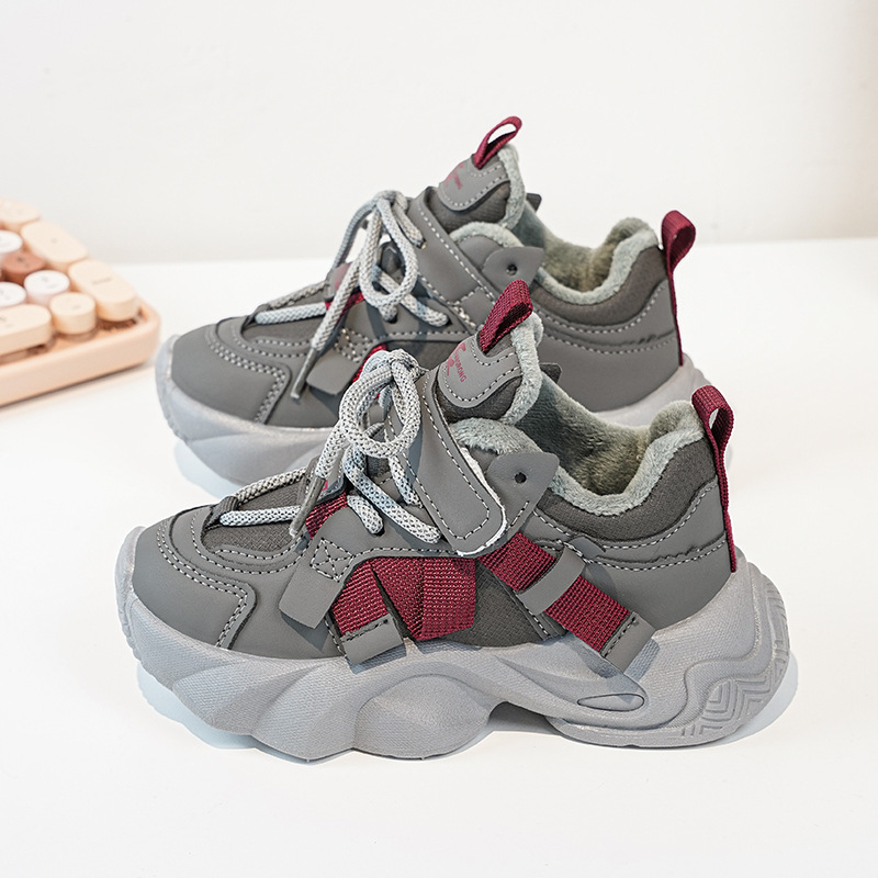 Zapatos deportivos para niños otoño y invierno de 2025, niños y niñas con suela suave de lana ecológica, zapatos de algodón transfronterizos para niños de mediano tamaño