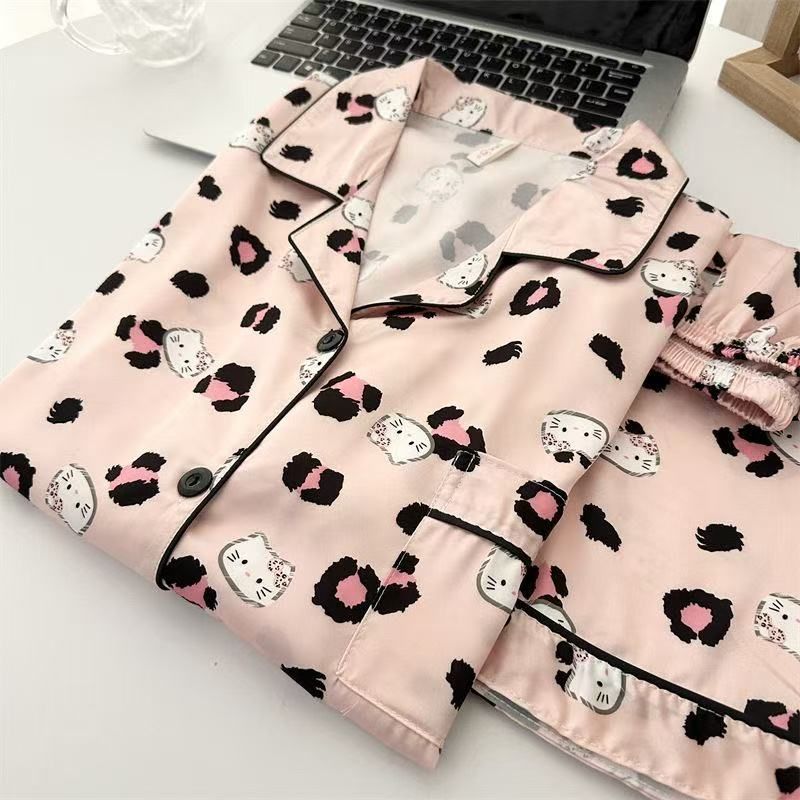 Seda de imitación transfronteriza al por mayor de alta calidad nuevo pijama de verano para niña pantalones cortos de manga corta traje solapa caliente seda