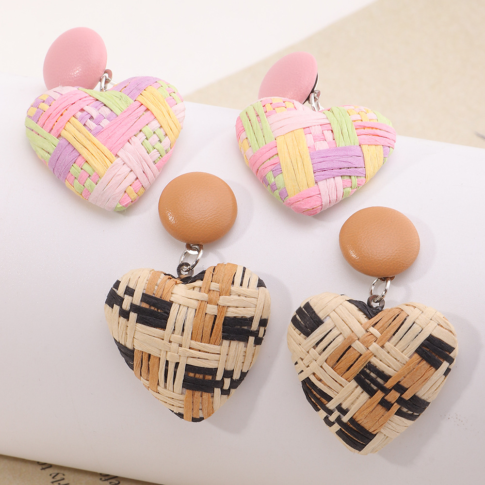 Ethnic Style Raffia Multicolor Woven Heart Earrings display picture 3