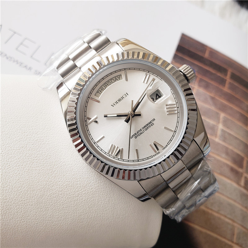 2020 Men's Quartz Designer Watch with Day-Date Dual Calendar, Three-Bead Steel Band, Luminous Watch Wholesale
