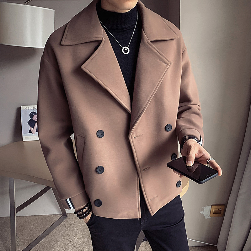 Marca de moda Otoño e Invierno nuevos hombres corto trench coat estilo coreano británico casual Internet celebridad abrigo de lana caliente para los hombres