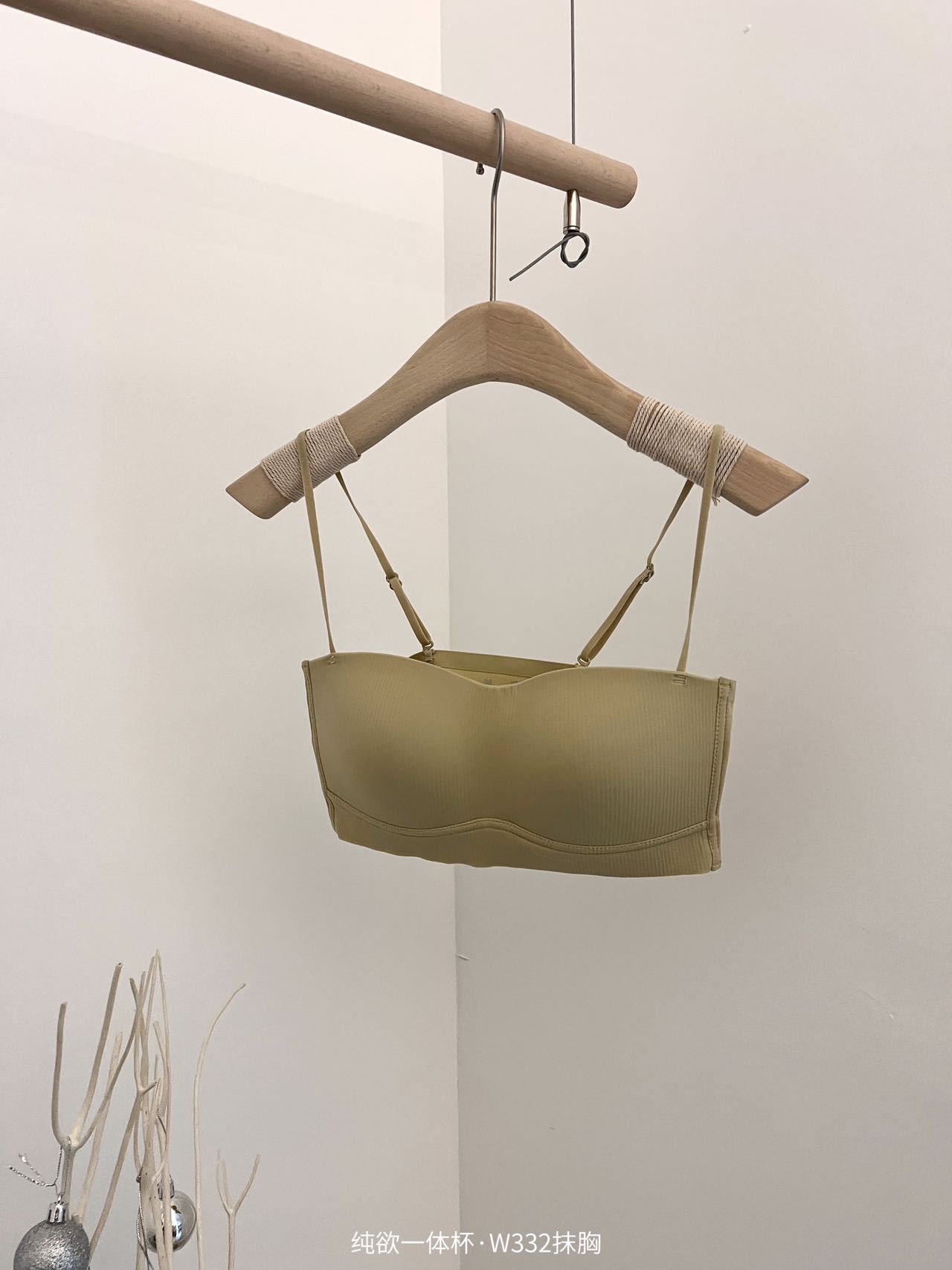 332 puro deseo fuera del hombro collar belleza espalda envuelta pecho chica Honda una taza anti-exposición ropa interior sexy delgada correa de hombro sujetador