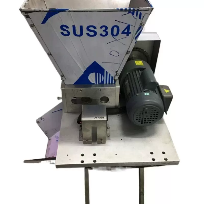 碳钢对棍电动五谷杂粮研磨机破水机酿酒设备葡萄橄榄破碎商用优选