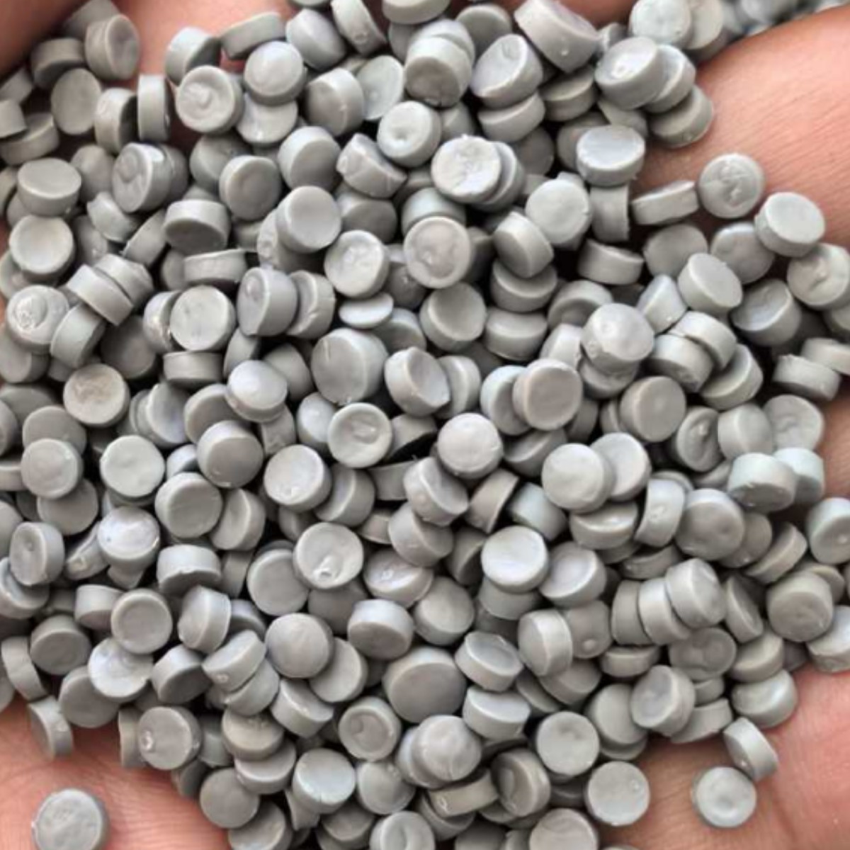 Berlin Gardens 灰色HDPE再生颗粒 抗冲击防开裂 花箱围栏专用料