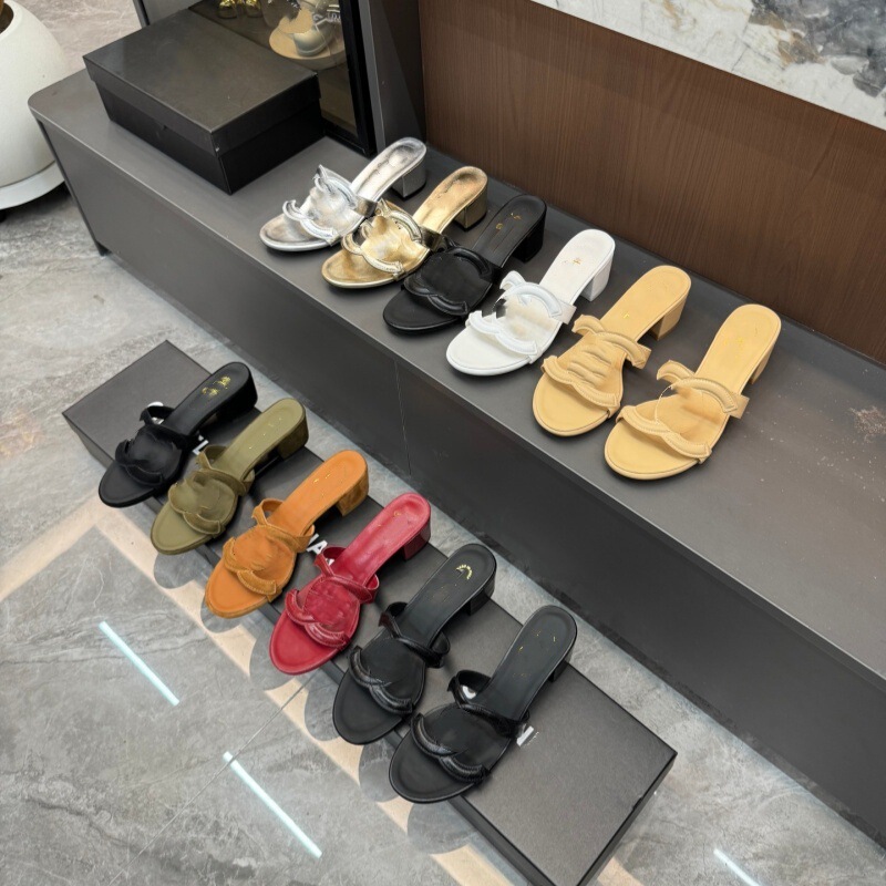 High-End Chanel-Style Double C Chunky Heel Slippers, Genuine Leather Cut-Out Versatile Color-Blocked Outdoor Sandals High-End Chanel-Style Double C Chunky Heel Slippers, Genuine Leather Cut-Out Versatile Color-Blocked Outdoor Sandals