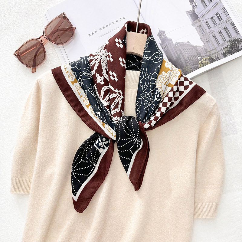 Tendencia de nuevos productos 68 herringbone impresión geométrica pequeña toalla cuadrada de alta calidad retro simple ropa de mujer con bufandas de seda