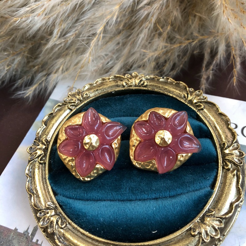 Flower Pattern Women's Gender 1 Pair Elegant Lady Classic Style Flower Plating Inlay Alloy Resin Ear Studs