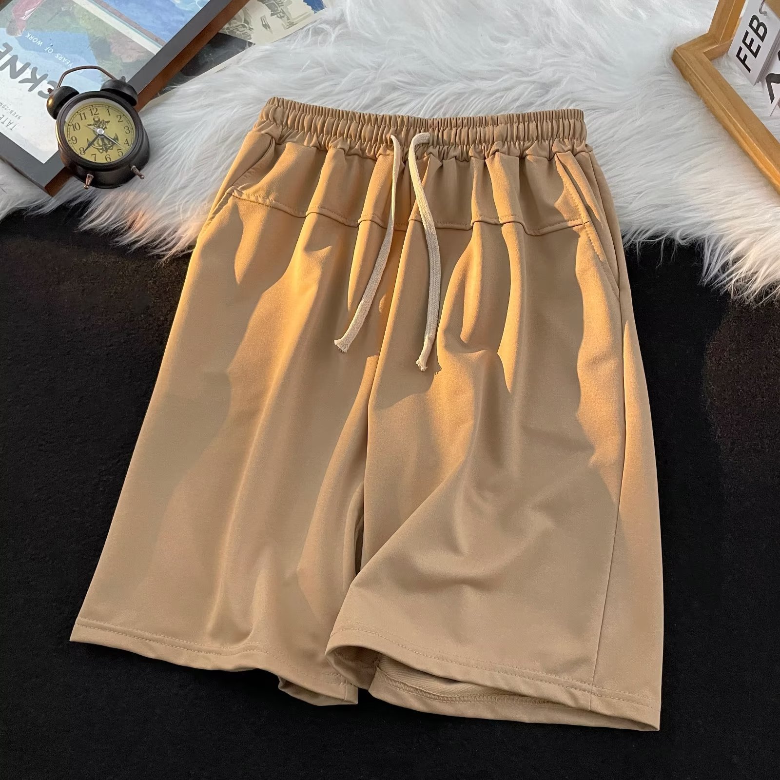 Marca de moda ins pantalones cortos casuales de verano para hombres estilo caliente holgado tendencia casual ropa exterior pantalones de cinco puntos de estilo coreano de todo fósforo