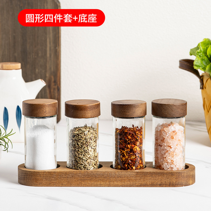 アマゾンアカシアの木の蓋のガラスの調味料の瓶は台の4セットの台所の調味料の缶を持っています。|undefined