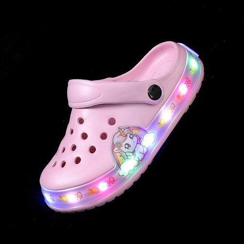 Summer Kids LED Light-Up Cartoon Slippers with Water-Resistant and Slip-Resistant Design, Breathable for Girls and Boys, with Hole Design for Beach and Pool Use