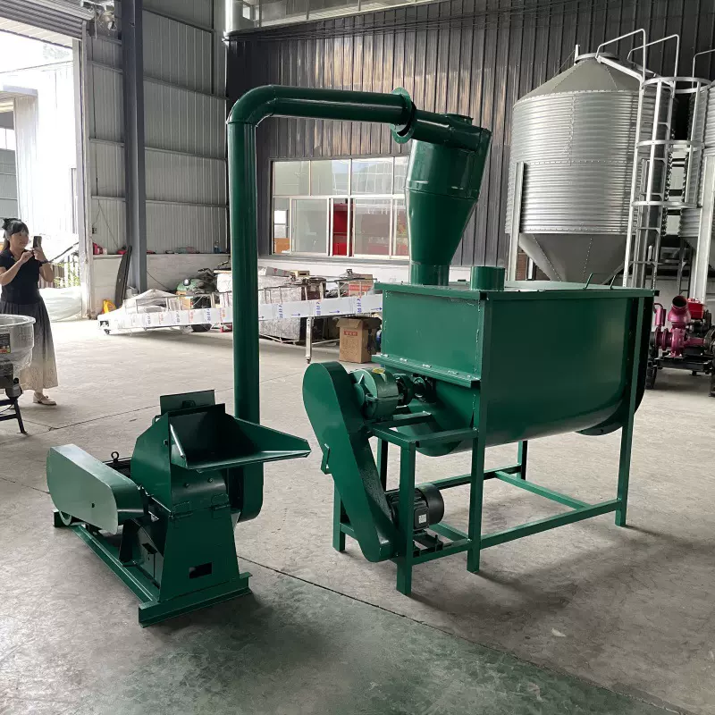 家用电300型锤片式玉米芯粉碎机养殖户饲料粉碎搅拌一体机