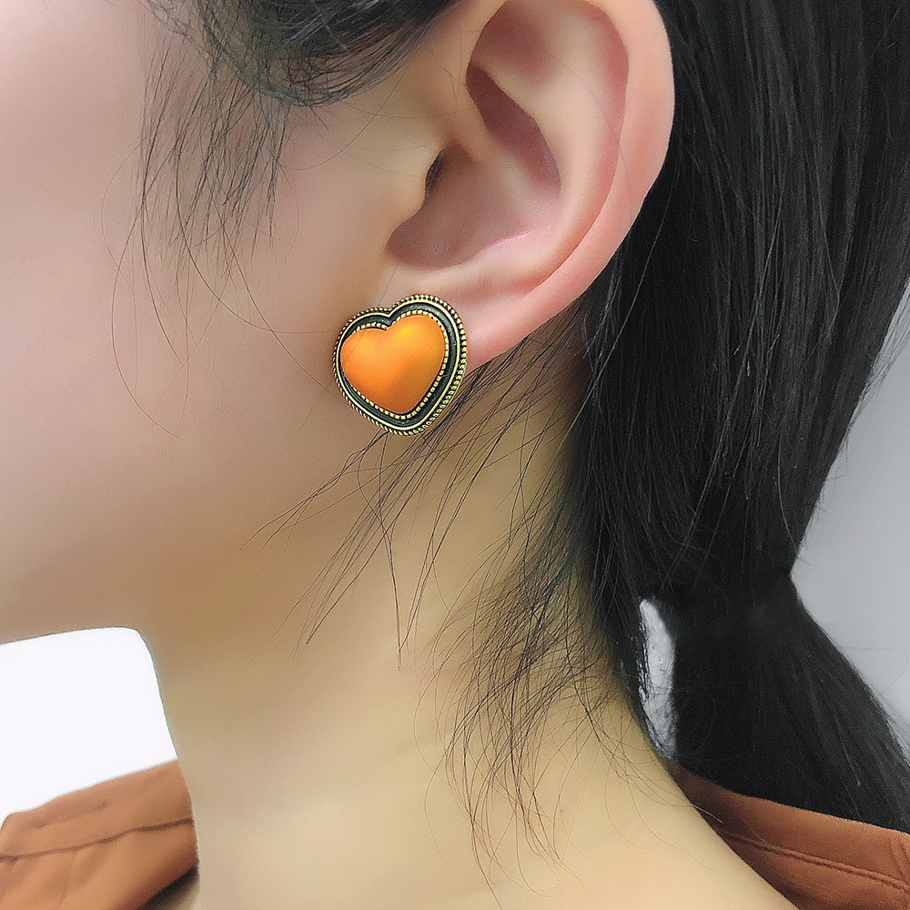 Fashion Multicolor Retro Heart-shape Earrings display picture 13