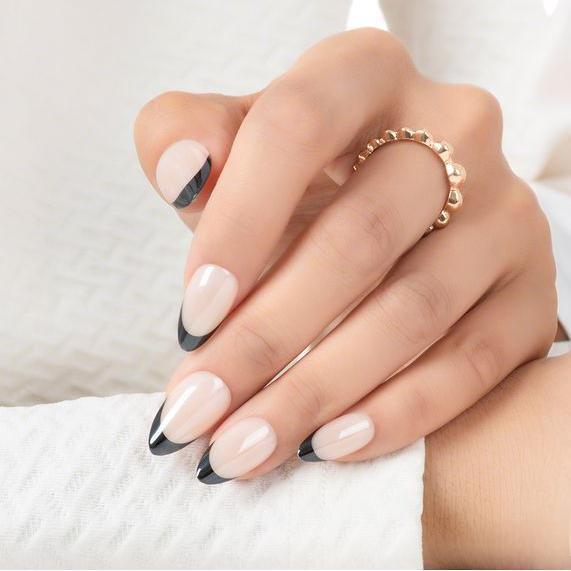 Amazon's Best-Selling Simple Almond-Shaped Black Sweet and Cool Nails Black French Fashion Versatile Aurora Electroplated Manicure
