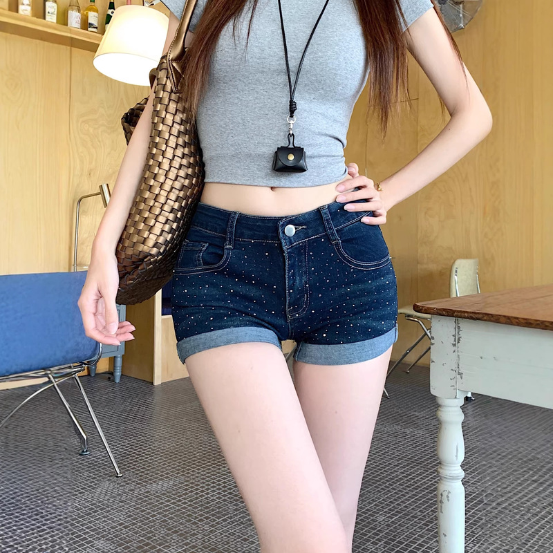 American-Style Rhinestone Rolled-Edge Denim Shorts for Women, Thin Low-Waist Hip-Hugging Hot Pants, Slim-Fit Tight-Fitting Sexy Shorts for Women, Summer