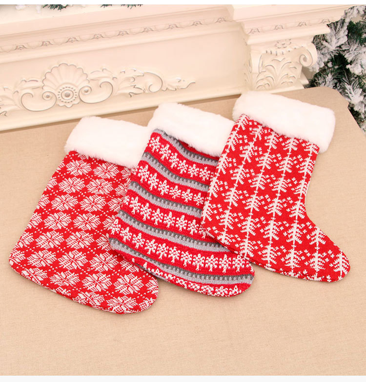 Wholesale New Large Socks Red And White Striped Christmas Socks Nihaojewelry display picture 3