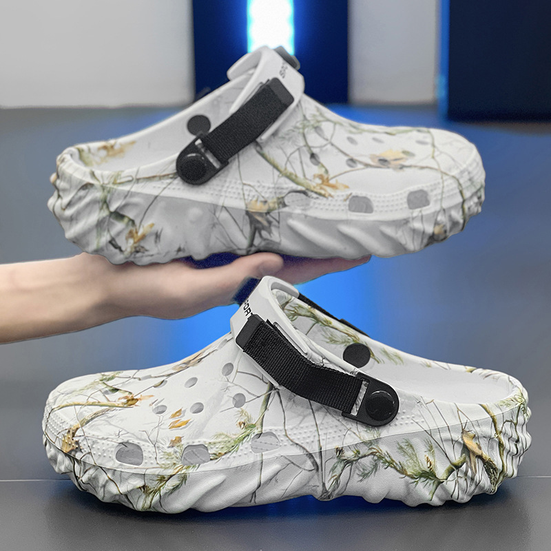 Un zapato, dos zapatos de moda, zapatos de agujero transfronterizos, zapatillas casuales para hombres, zapatillas de playa para hombres al aire libre.