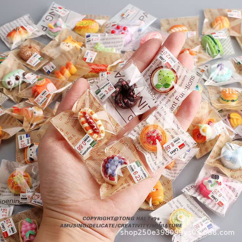 Mini Artificial Kidsren's Play House Toys DIY Food Toys Cake Dessert Bread Food Toys Individually Packaged Miniature Mini Artificial Kidsren's Play House Toys DIY Food Toys Cake Dessert Bread Food Toys Individually Packaged Miniature