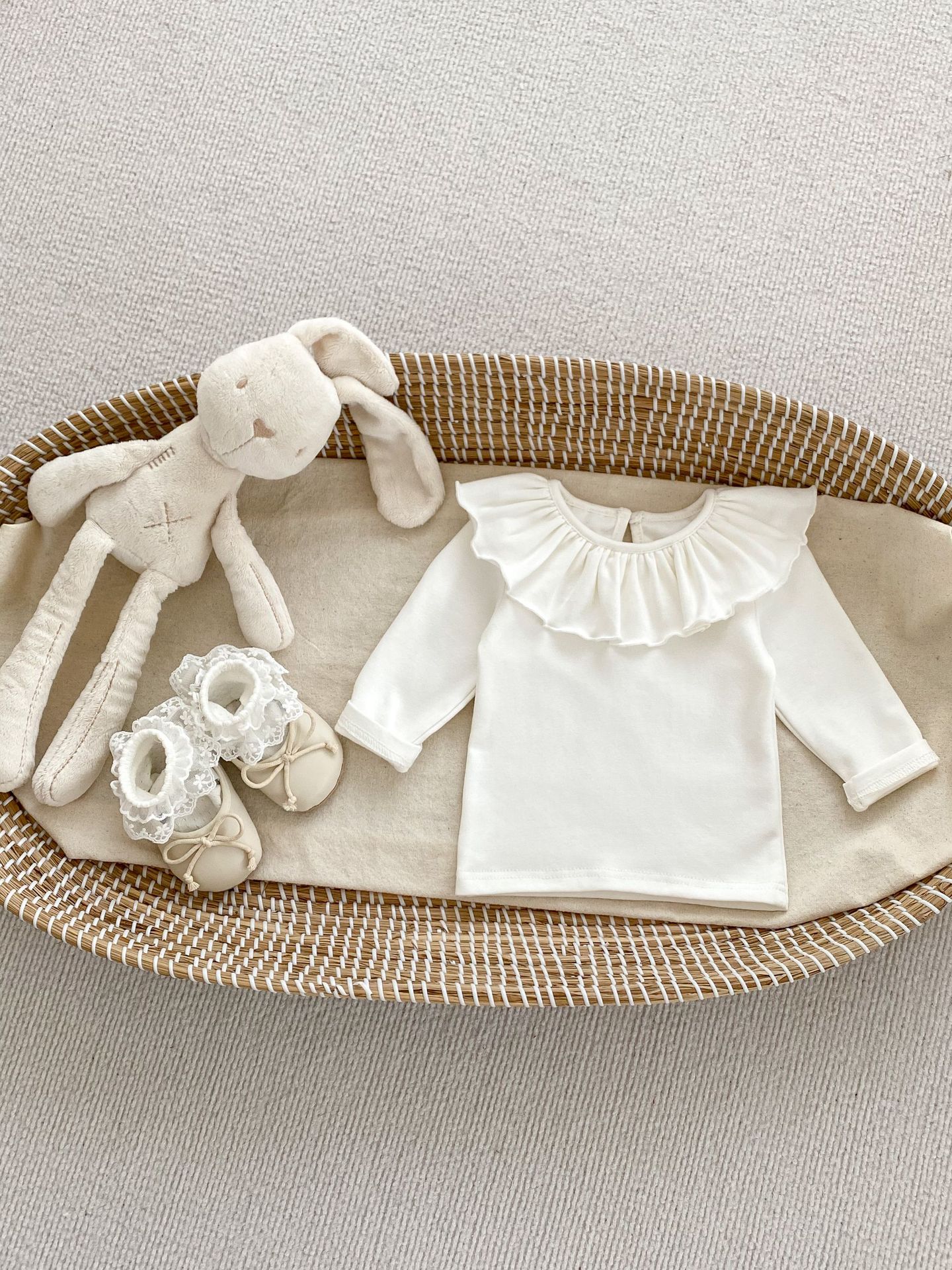 Camiseta Interior para Bebé, Estilo Coreano, Primavera-Otoño 2026, con Cuello de Encaje, Manga Larga, Color Sólido