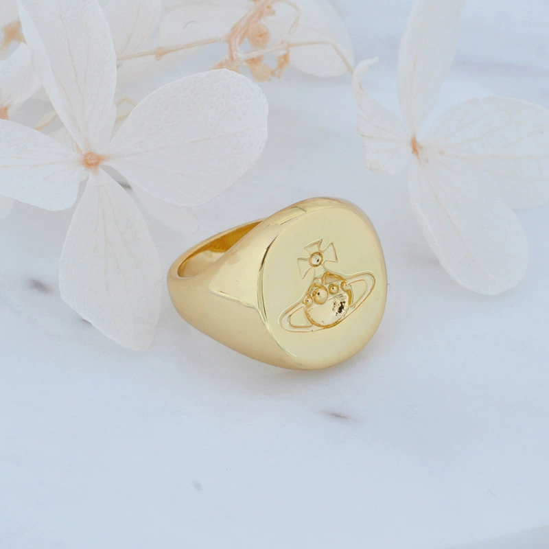 Empress Dowager Vivienne Vivienne same fire paint concave Saturn ring