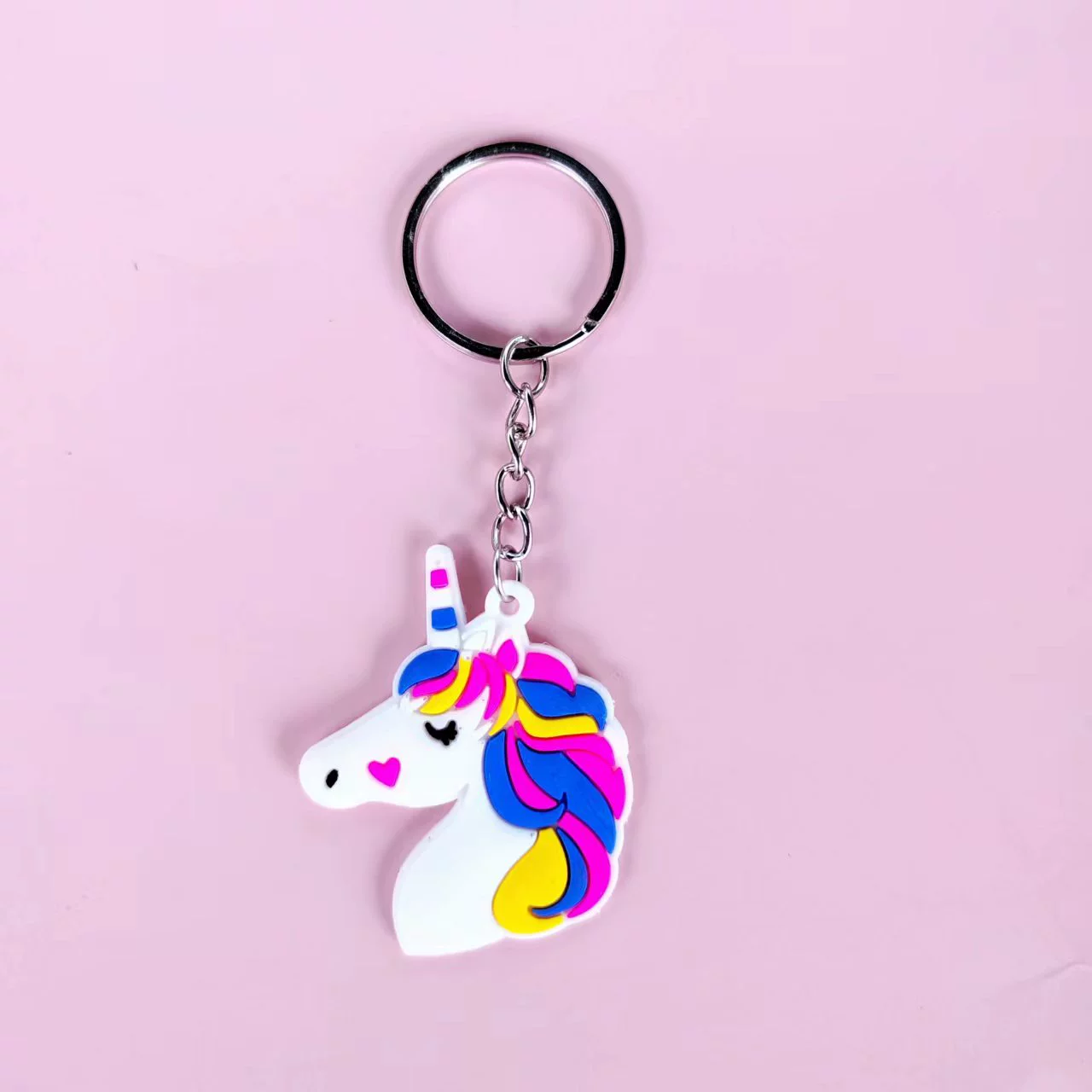 Брелок из ПВХ, радужная подвеска из мягкой резины, украшения, игрушка, новая коллекция, городской стиль, единорог, подарок на день рождения