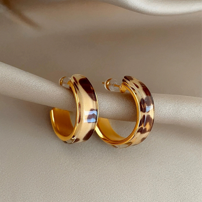 A2661 leopard print