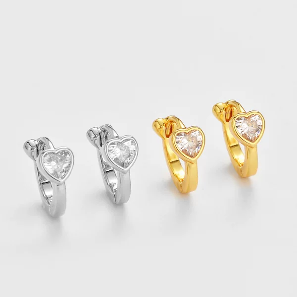 Cross-Border New Heart-Shaped Zircon Earrings, European and American Style, Compact Design, Fashionable and Elegant Women's Ear Clips, Light Luxury and Exquisite Earrings