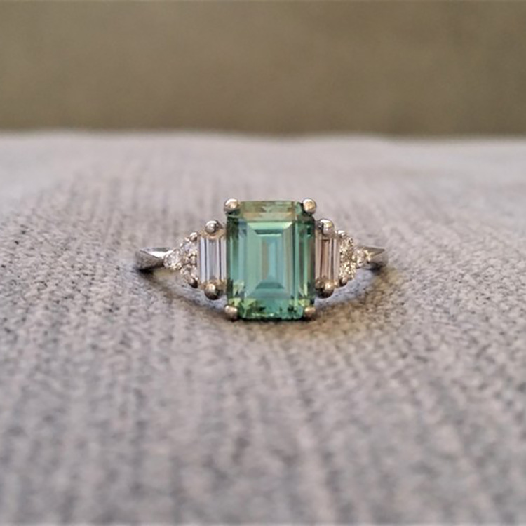 Huajie fashion exquisite 925 silver diamond ring romantic women engagement wedding festival ring factory direct sales Huajie fashion exquisite 925 silver diamond ring romantic women engagement wedding festival ring factory direct sales
