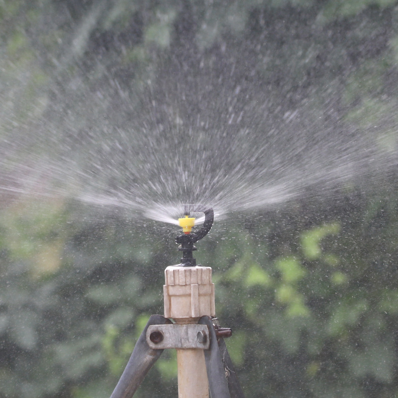 4 puntos de plástico cruzado atomizador pulverización de agua sitio de construcción cabeza de pulverización a prueba de polvo ingeniería de pulverización de polvo enfriamiento y eliminación de polvo