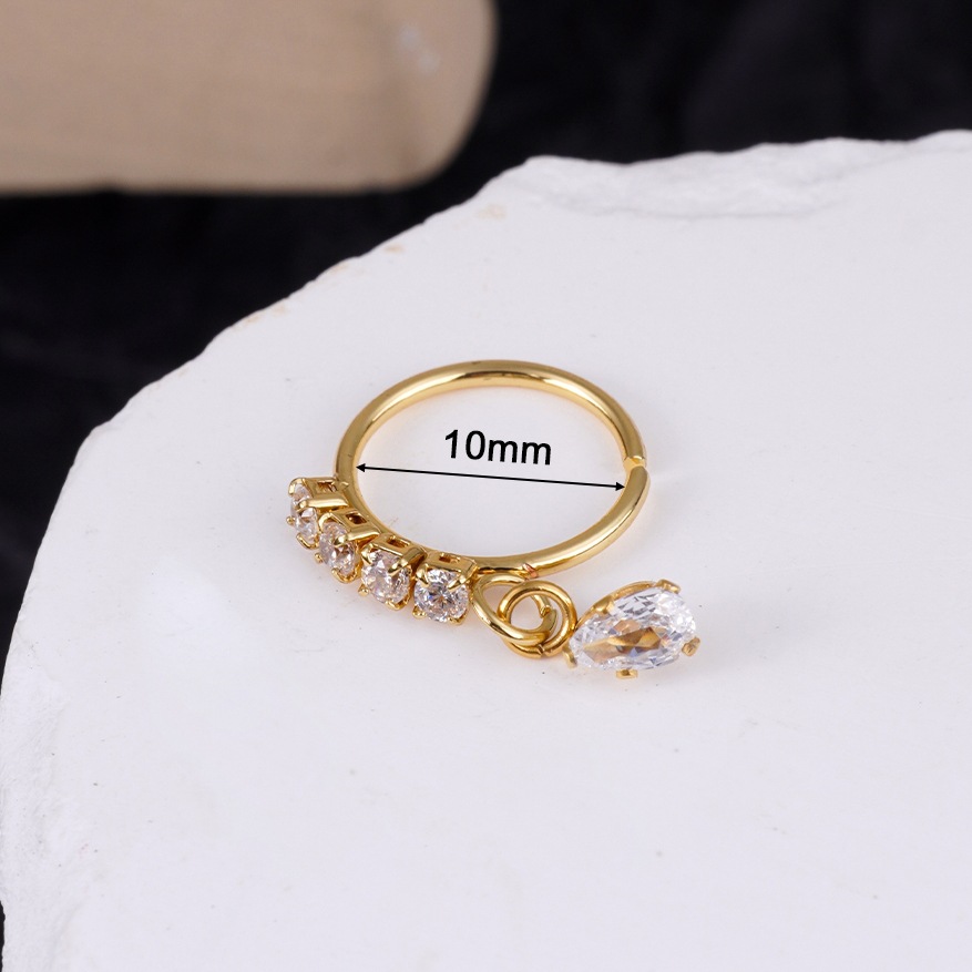 Piercing de nas cu urs și inimă în stil de lux discret_voghion.com