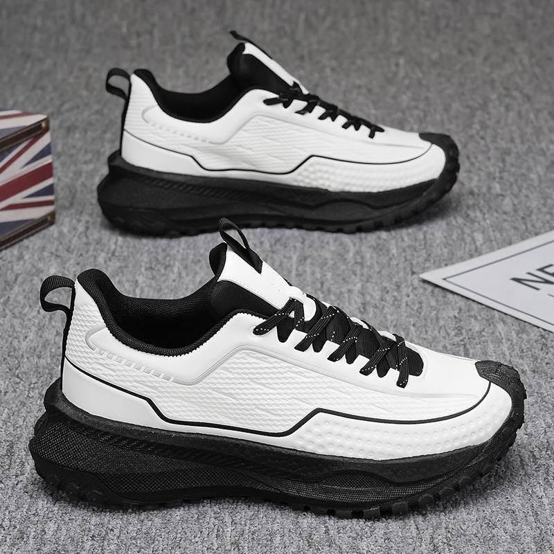 Quality lightweight sports casual footwear for leisure