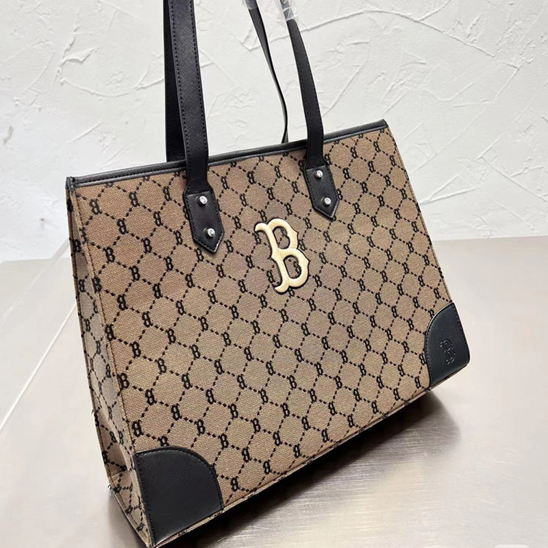 Böyük ölçülü qadın çantası - vintage monogram tote, gündəlik