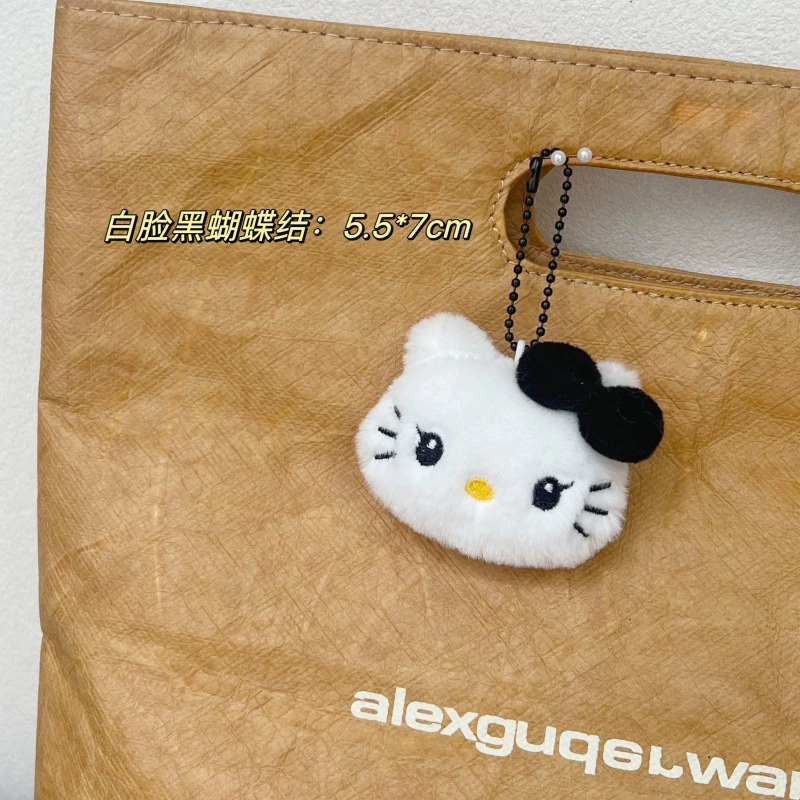 Плюшевая подвеска-брелок (Hello Kitty) миниатюрная мультяшная кукла, мягкая пушистая подвеска для сумки, размер 3.9×2.1×3.1 см