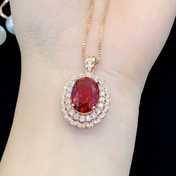 Elegant ruby tourmaline golden pendant