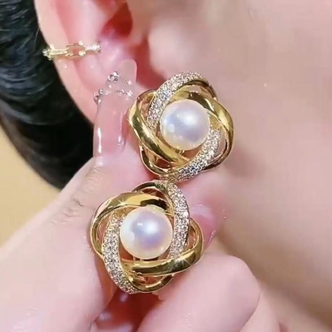 复制_合金耳饰 2023年新潮百搭款蓝水晶耳扣.jpg