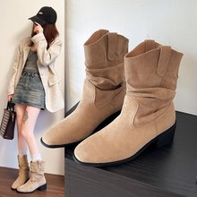 复古牛仔靴女2025春秋新款尖头粗跟褶皱堆堆短筒骑士靴