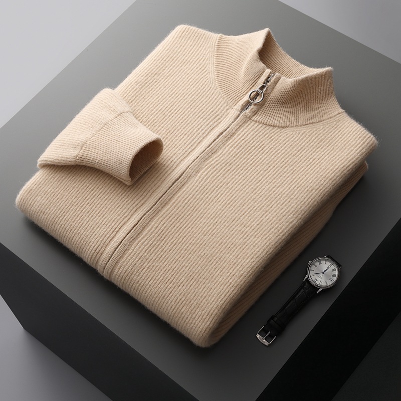 Demi-season woolen cardigan