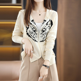 2024���ı��z�BñŮʿ�ϻ��Ứƴɫ��������@�ݜp�g����ᘿ��_��