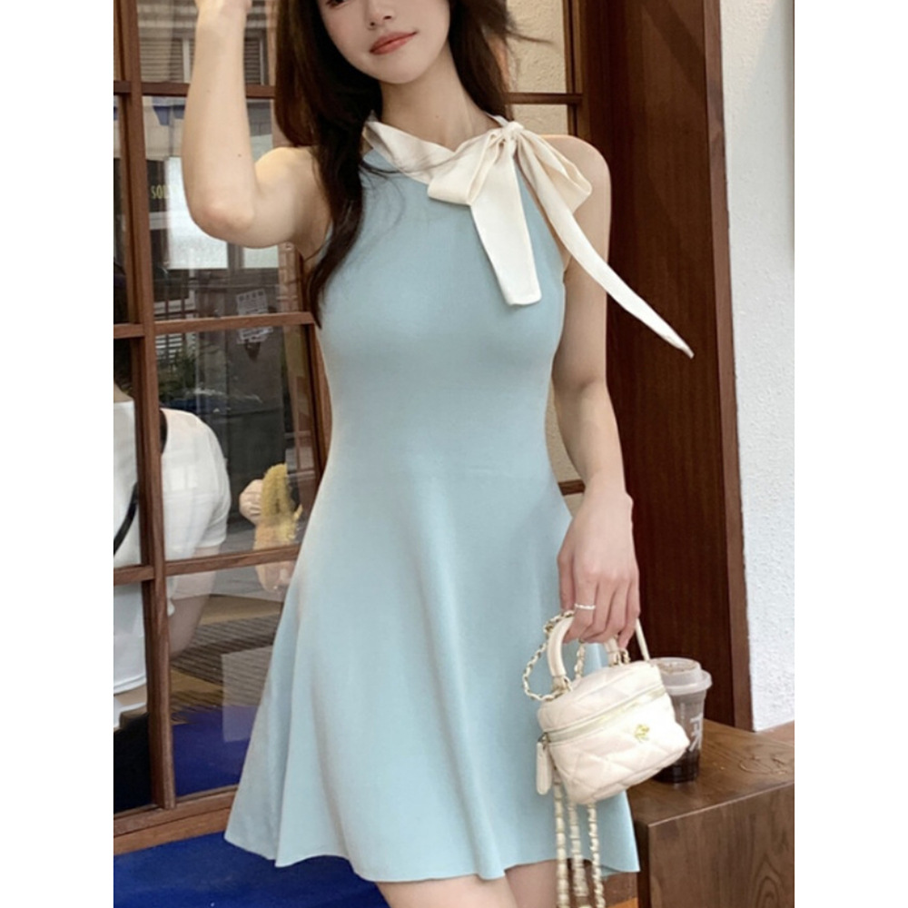 2024夏日氛围感韩系系带挖肩设计感温柔风无袖针织中长款连衣裙女