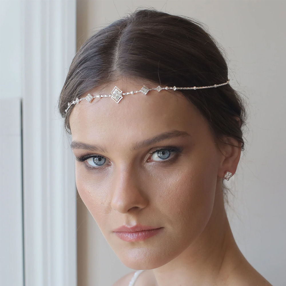 European and American brides forehead hair chain design sense Bohemian style personality ethnic style water drill chain hair chain