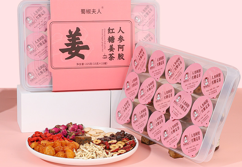 Ginseng Donkey-Hide Gelatin Ginger Date Tea with Longan Goji Rose 225g Gift Box in use