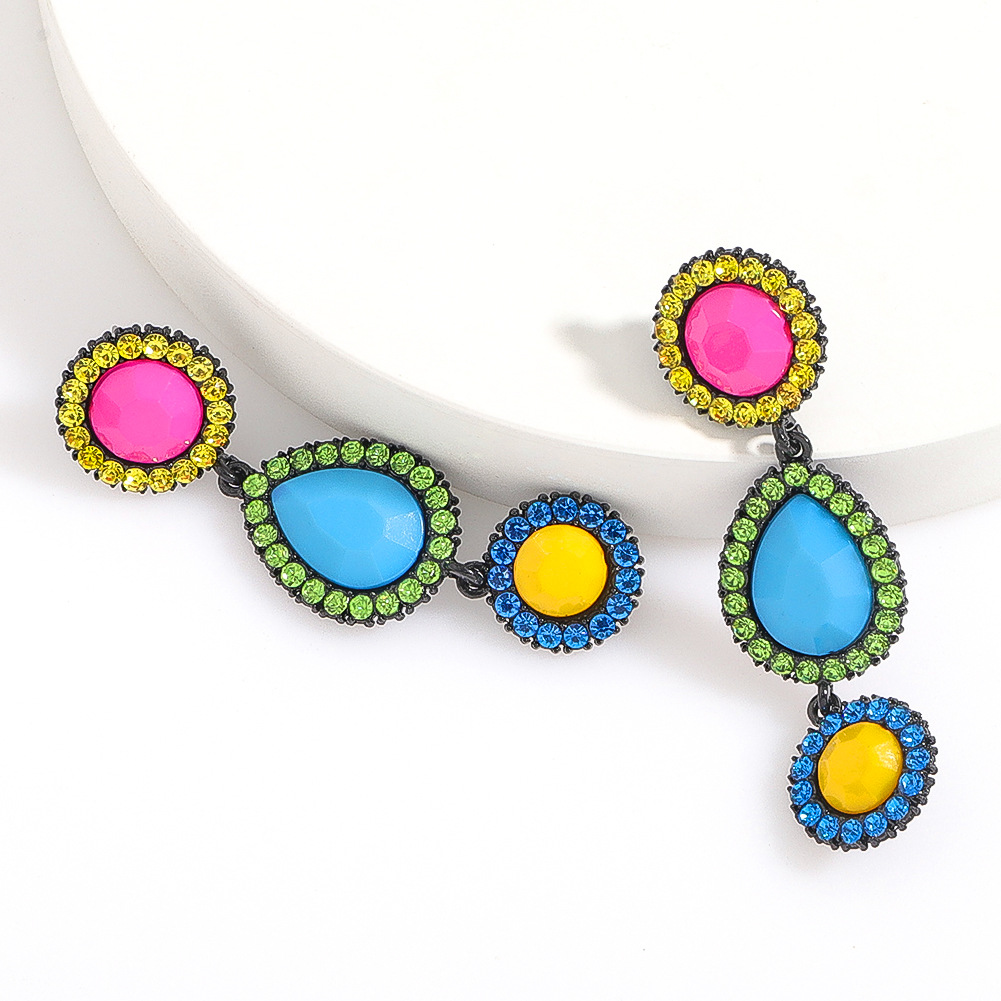 Fashion Alloy Diamond Earrings Long Retro Court Temperament Candy Color Resin Earrings display picture 2