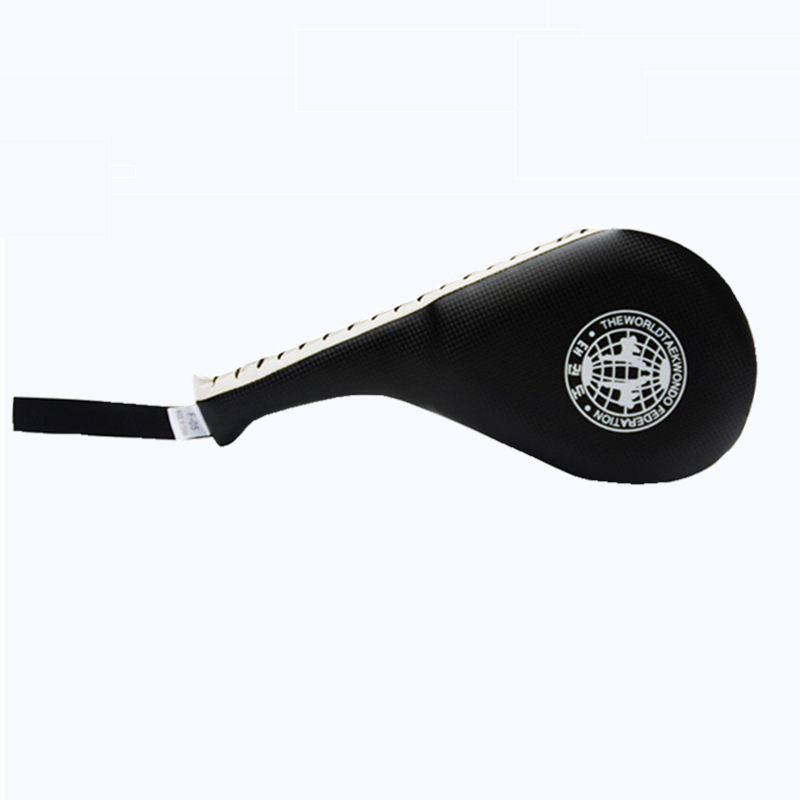 Черная змеиная кожа